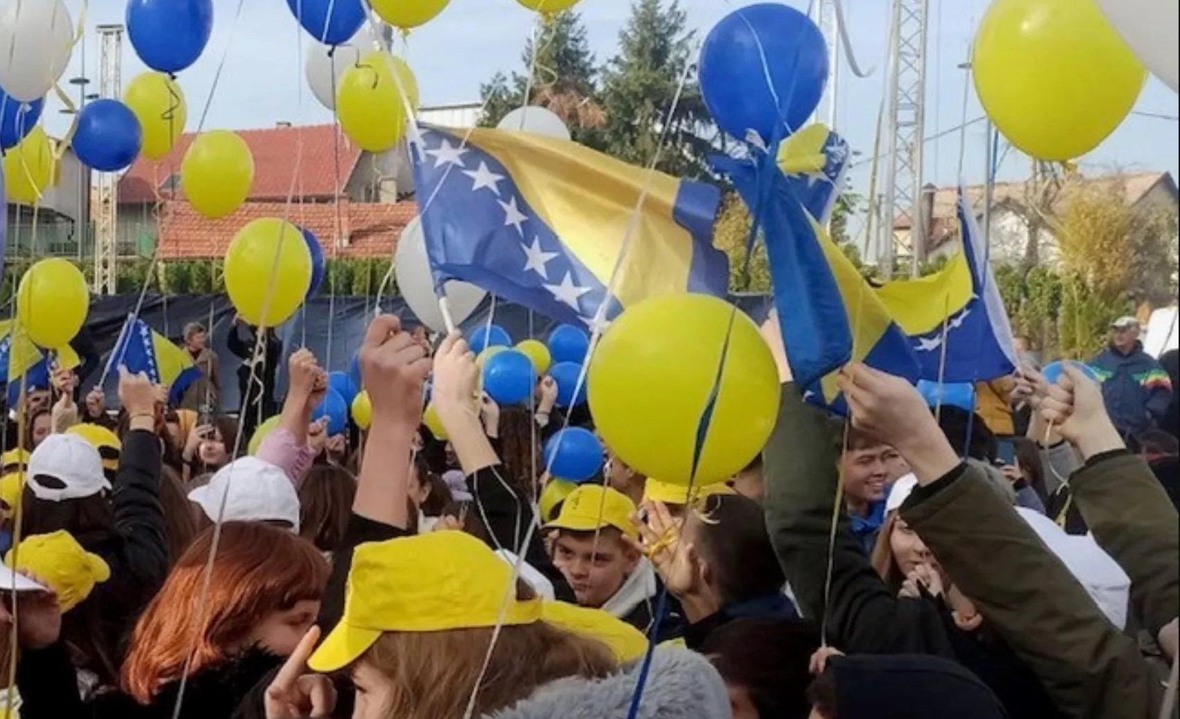 Piše Anto Šimić Čiko – Ako niste znali Uz samo malo dobre volje, razumijevanja i tolerancije korak smo bliže suvremenoj civilizaciji