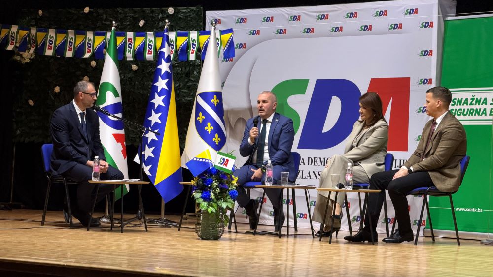 SDA javna tribina u Kladnju – “SDA uz državu i narod“