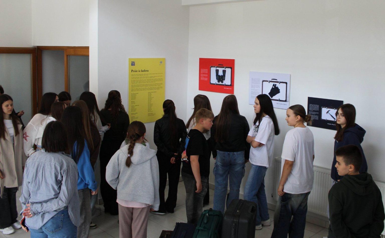 U Teočaku otvorena izložba „Priče iz kofera“