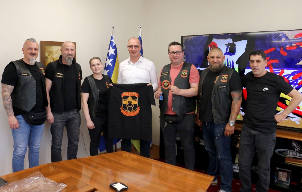 Gradonačelnik Lugavić razgovarao s predstavnicima Moto kluba „Salines“ Tuzla