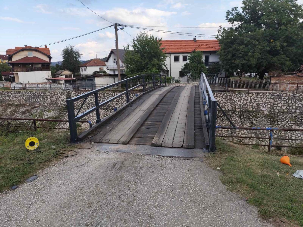 Grad Tuzla započinje radove sanacije putne infrastrukture po programu za 2026. godinu