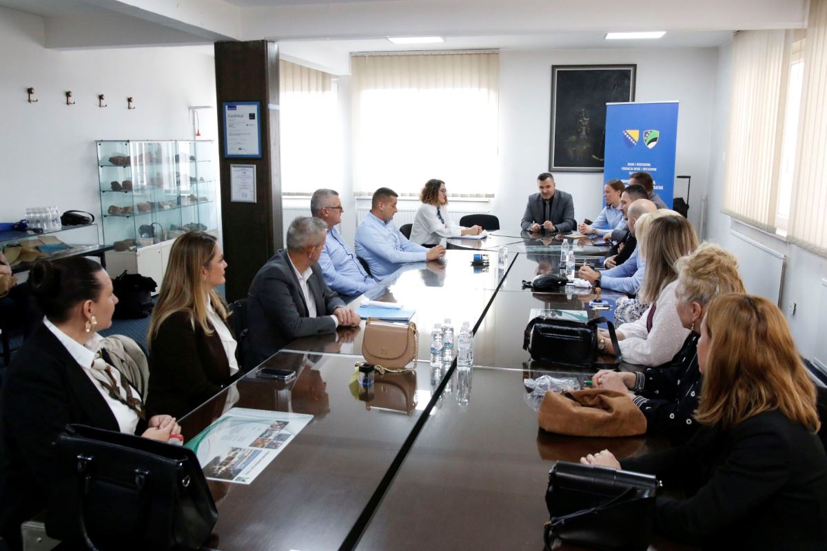 VLADA TK: Ulaganje u opremu centara za socijalni rad